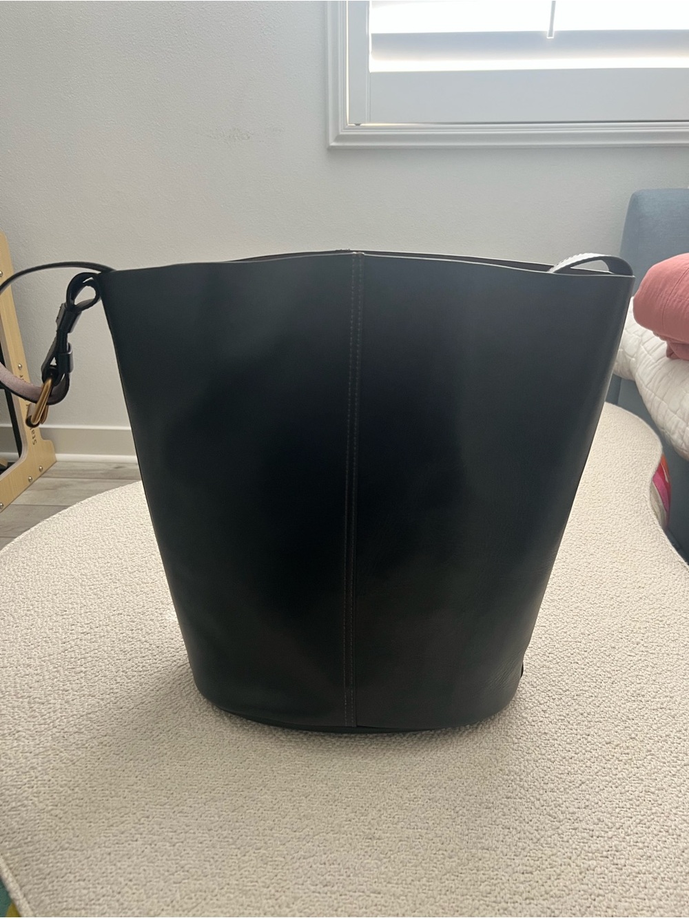 Souer Black Leather Bucket Bag